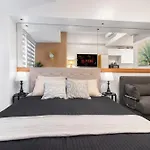 38 Park Avenue Condominum Inside It Park